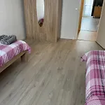 Sonnige Terrassenwohnung Mit 3 Zimmern Und Bad J30